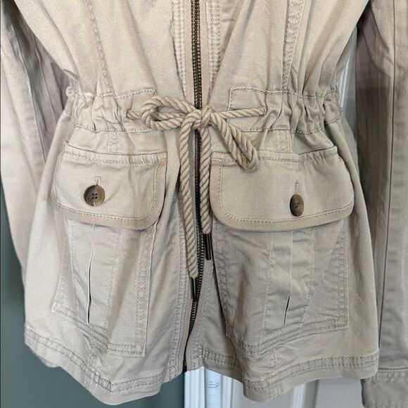 Express Light Taupe Versatile Utility Jacket - Picture 9 of 14